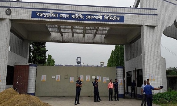 করোনায় আক্রান্ত হলে দেশীয়দের চাকরিচ্যুতি চায় চীনা কর্মীরা